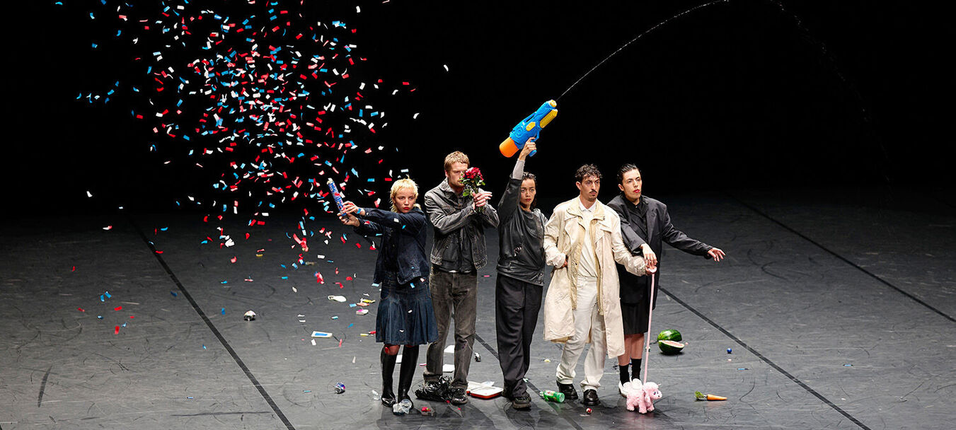 GUSH IS GREAT | Danse – Performance | GUSH IS GREAT - Production Xx | Production déléguée Théâtre Molière Sète | Spectacle accessible aux personnes sourdes ou malentendantes | Production Xx