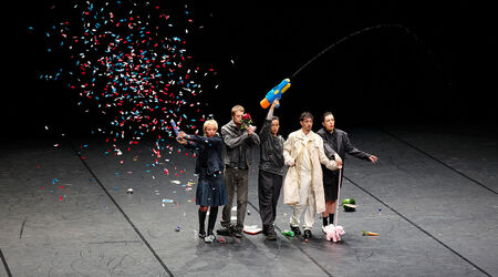 Saison 2026 – 2027 / GUSH IS GREAT, Danse – Performance | GUSH IS GREAT - Production Xx | Production déléguée Théâtre Molière Sète | Spectacle accessible aux personnes sourdes ou malentendantes, Production Xx
