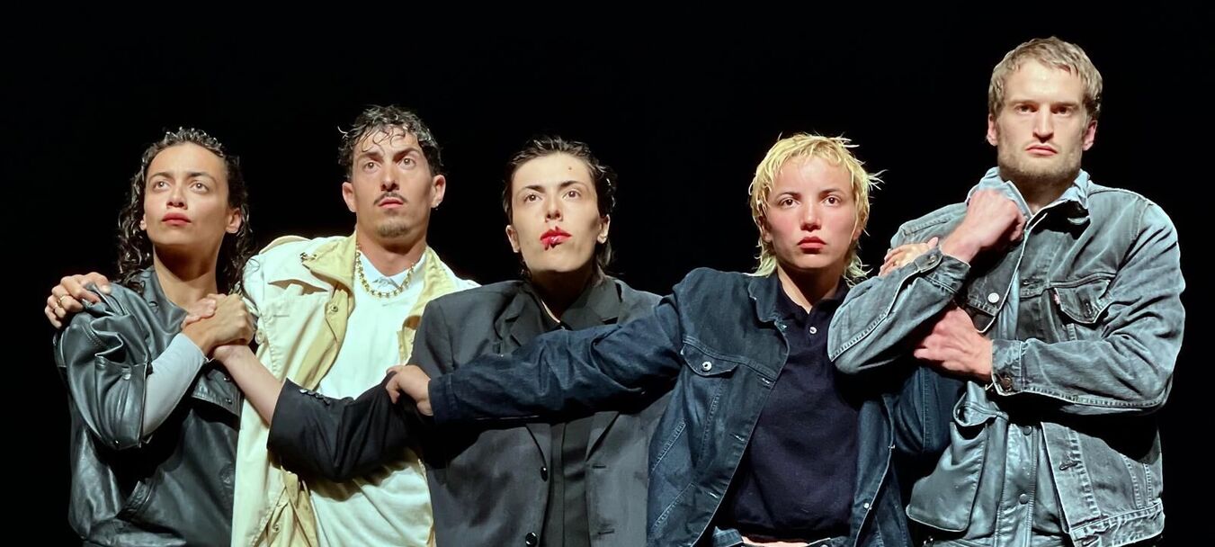 GUSH IS GREAT | Danse – Performance | GUSH IS GREAT - Production Xx | Production déléguée Théâtre Molière Sète | Spectacle accessible aux personnes sourdes ou malentendantes | Production Xx
