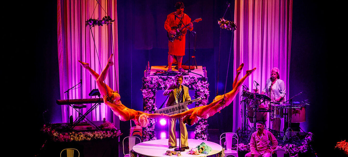 La Noce d’Alfonse | Cirque | La Noce d’Alfonse - Cirque Alfonse | à partir de 6 ans | Spectacle accessible aux personnes sourdes ou malentendantes | Cirque Alfonse